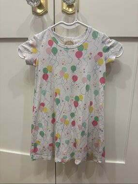 Beaufort bonnet: Girls White Balloon Print dress